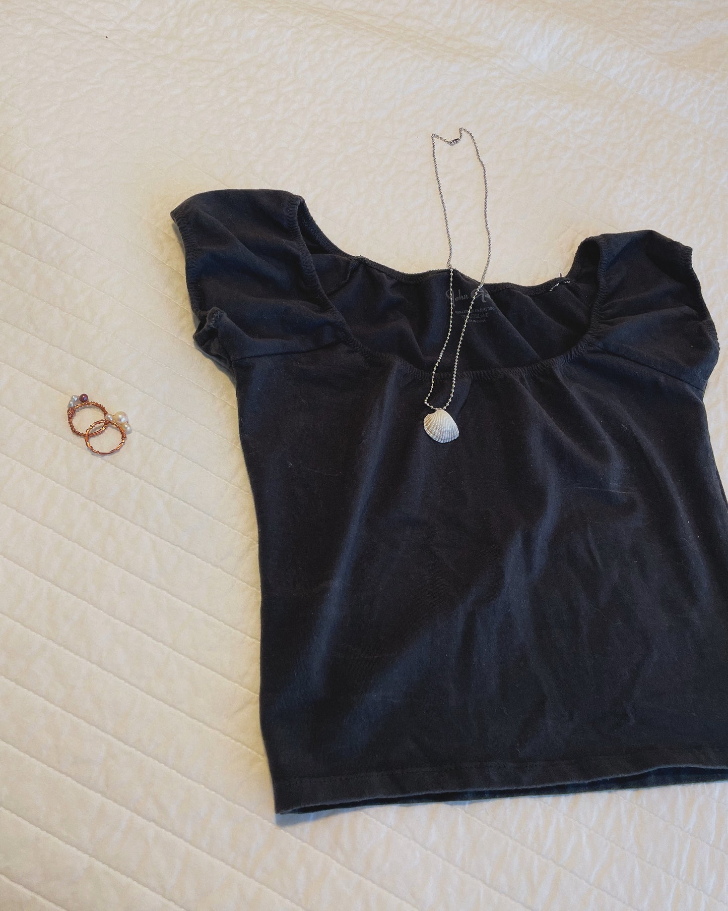 Small shell necklace
