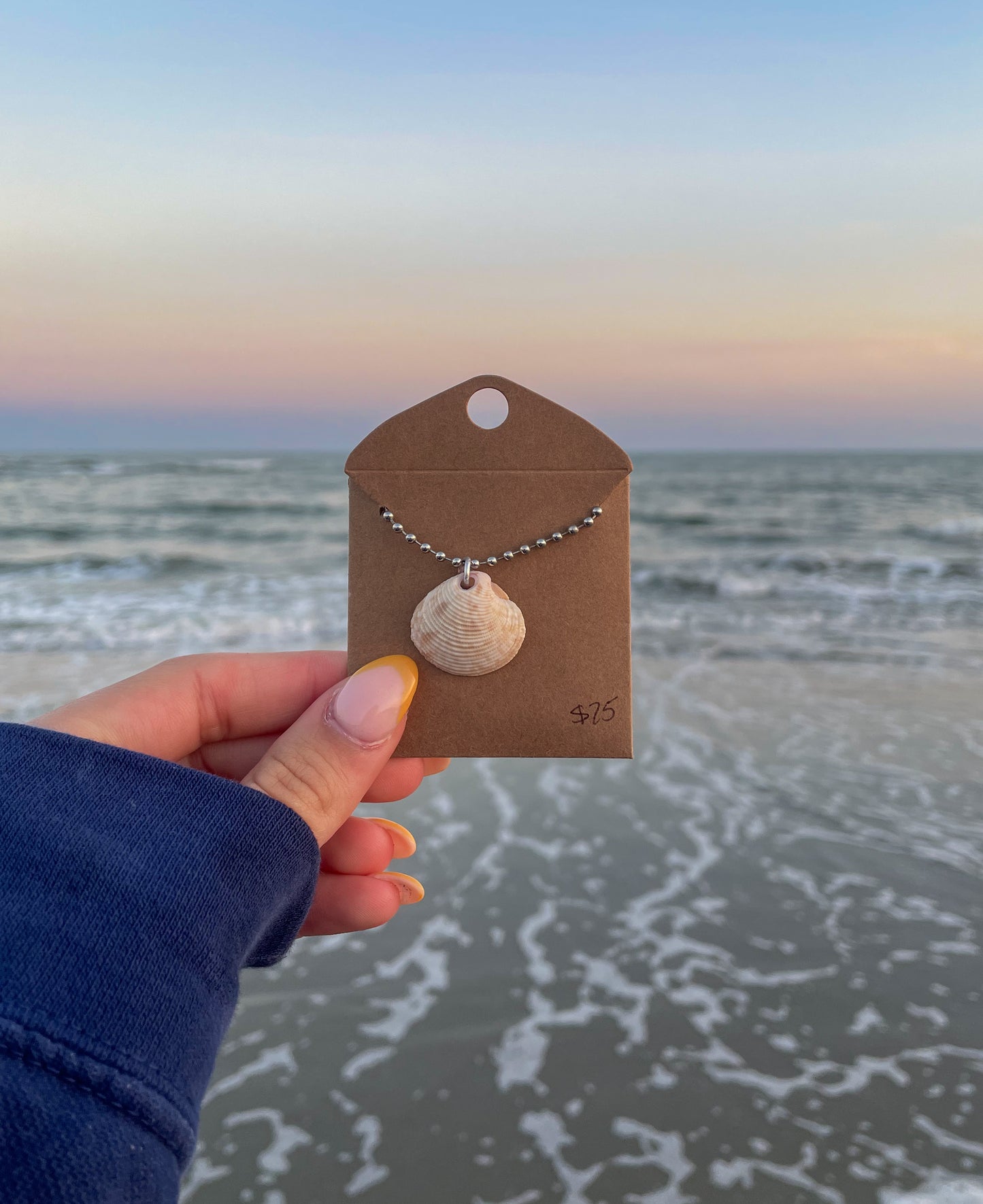 Small shell necklace